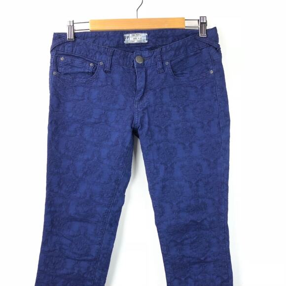 Free People 27 NWOT Womens Blue Crinkle Lace Skinny Denim Jeans Jeggings - Picture 2 of 5